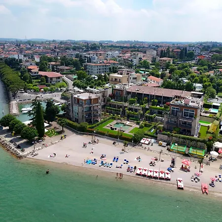 Dolceriva - The Lakefront Apartment *